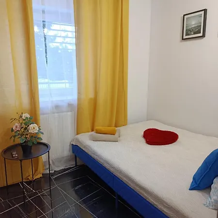 Mieszkanie Z 2-sypialniami * Łomianki